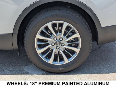 Certified 2022 Lincoln Nautilus FWD w/ Premium Package image 9
