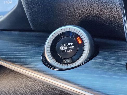 Used 2024 Jeep Wagoneer L Series II w/ Flexible Seating Group image 22