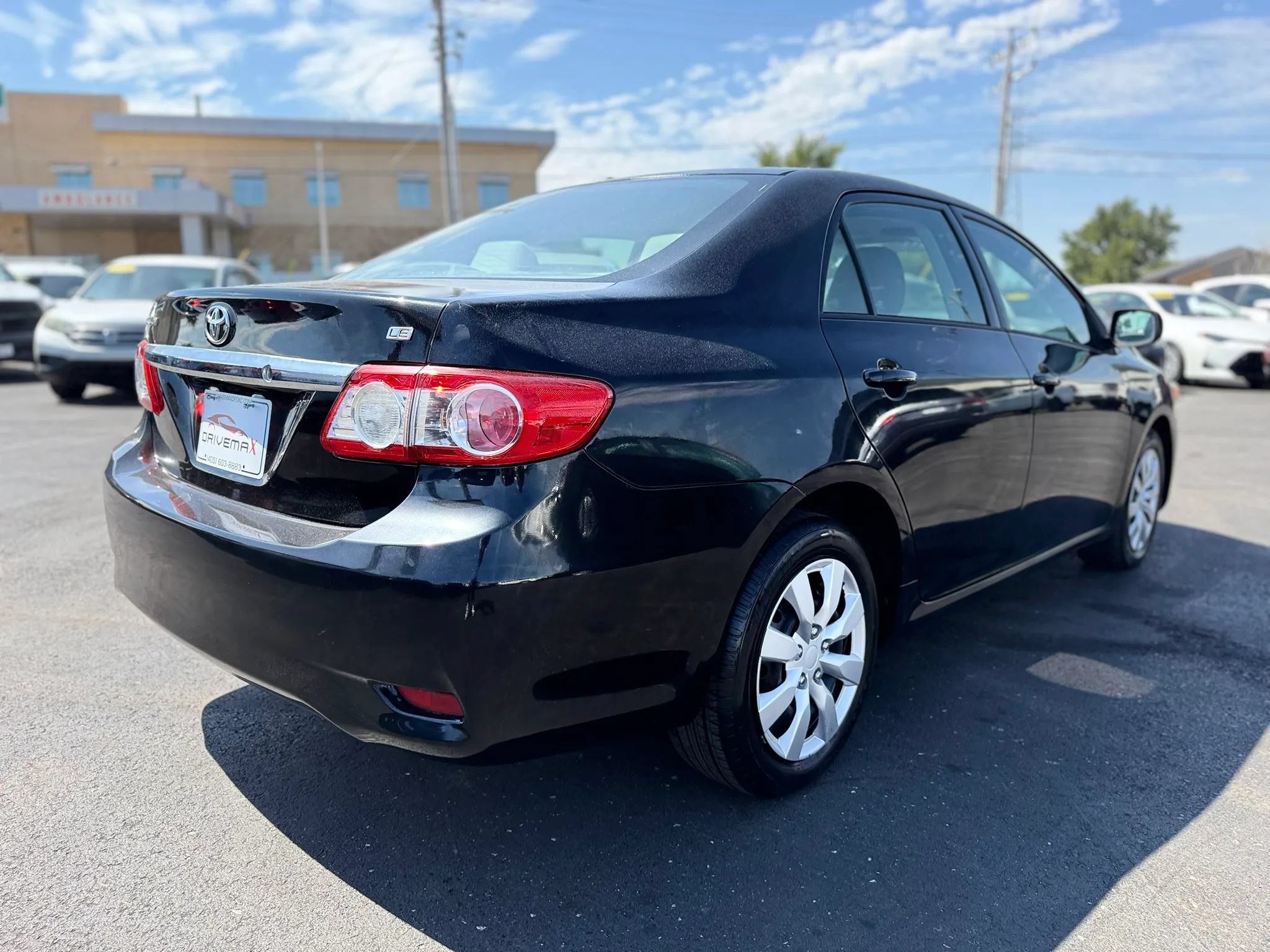 Used 2012 Toyota Corolla LE FWD image 3