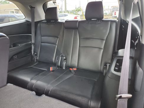 Used 2017 Honda Pilot EX-L image 5