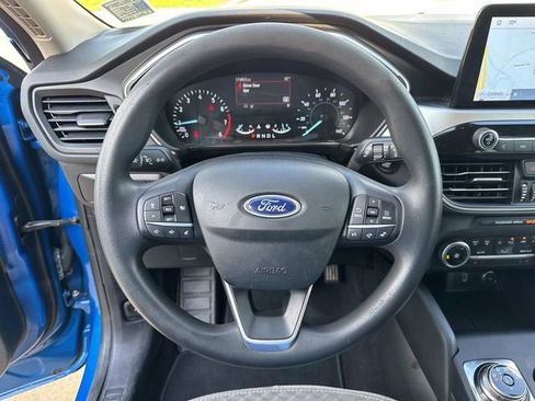 Used 2020 Ford Escape SE image 21