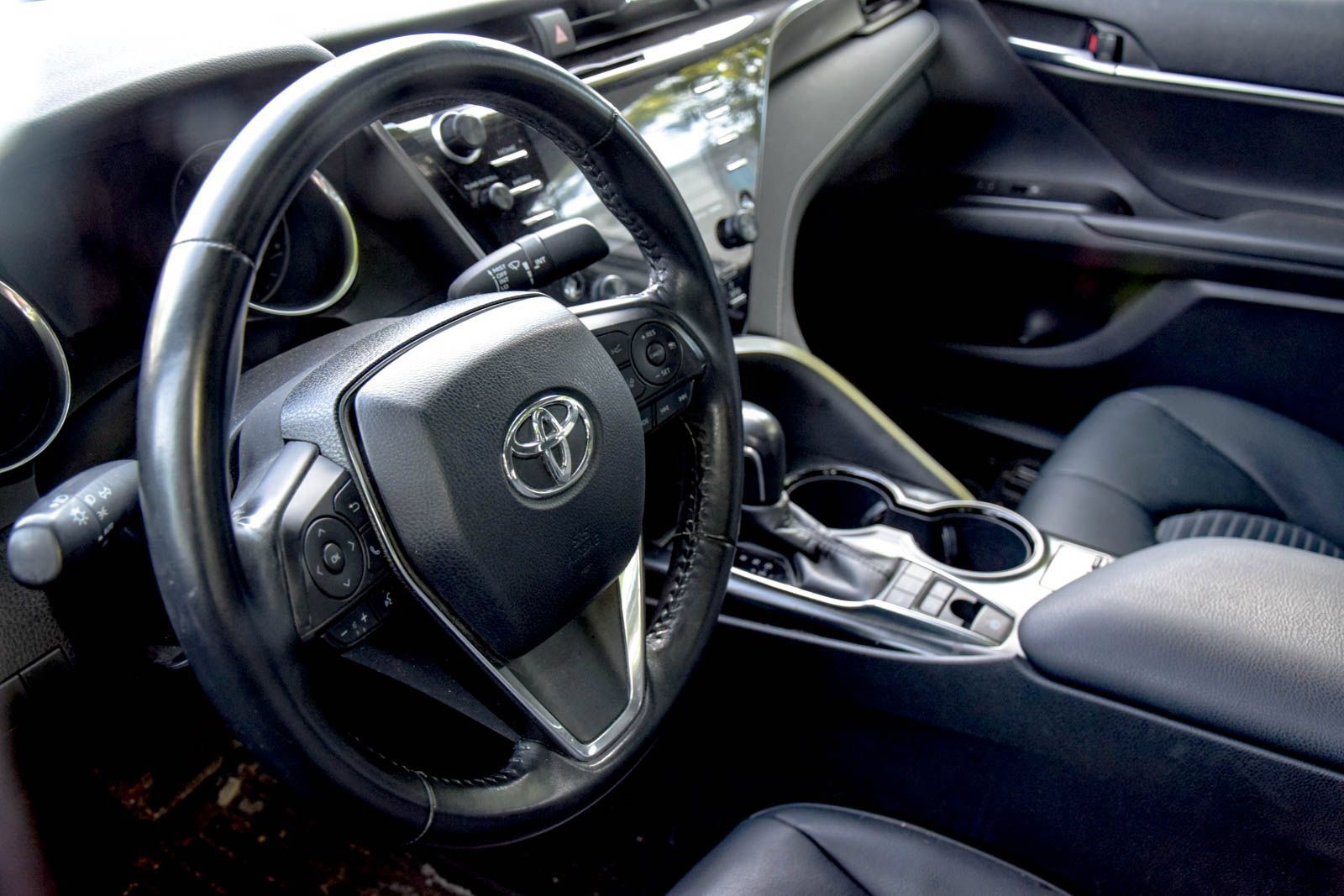 Used 2019 Toyota Camry SE w/ Audio Package FWD image 22