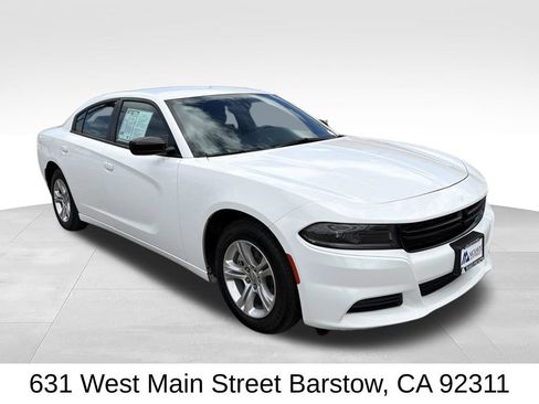 Used 2023 Dodge Charger SXT RWD image 2