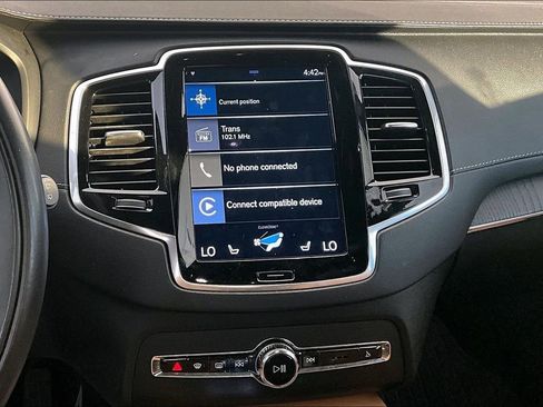 Used 2021 Volvo XC90 T8 Inscription w/ Protection Package Premier image 8