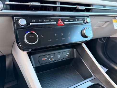 New 2026 Hyundai Tucson SEL FWD image 18