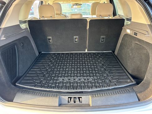 Certified 2022 Lincoln Corsair AWD w/ Premium Package image 9