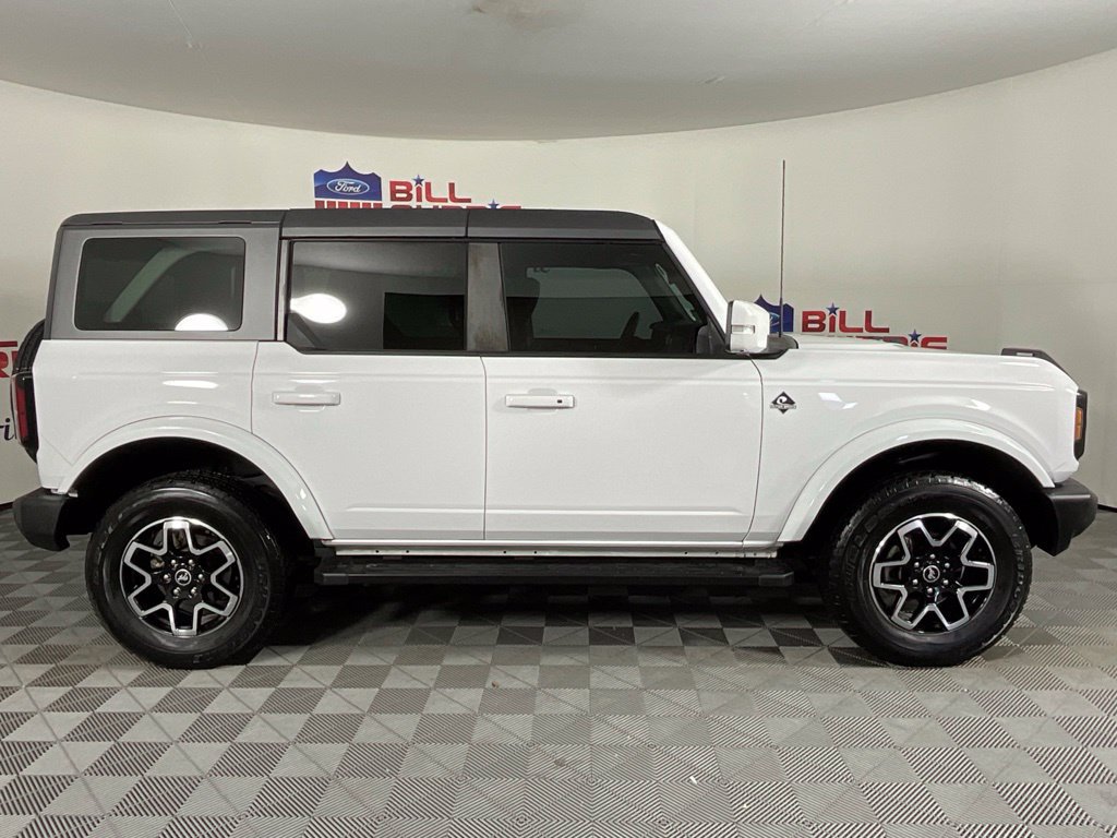 Used 2024 Ford Bronco Outer Banks AWD/4WD image 2
