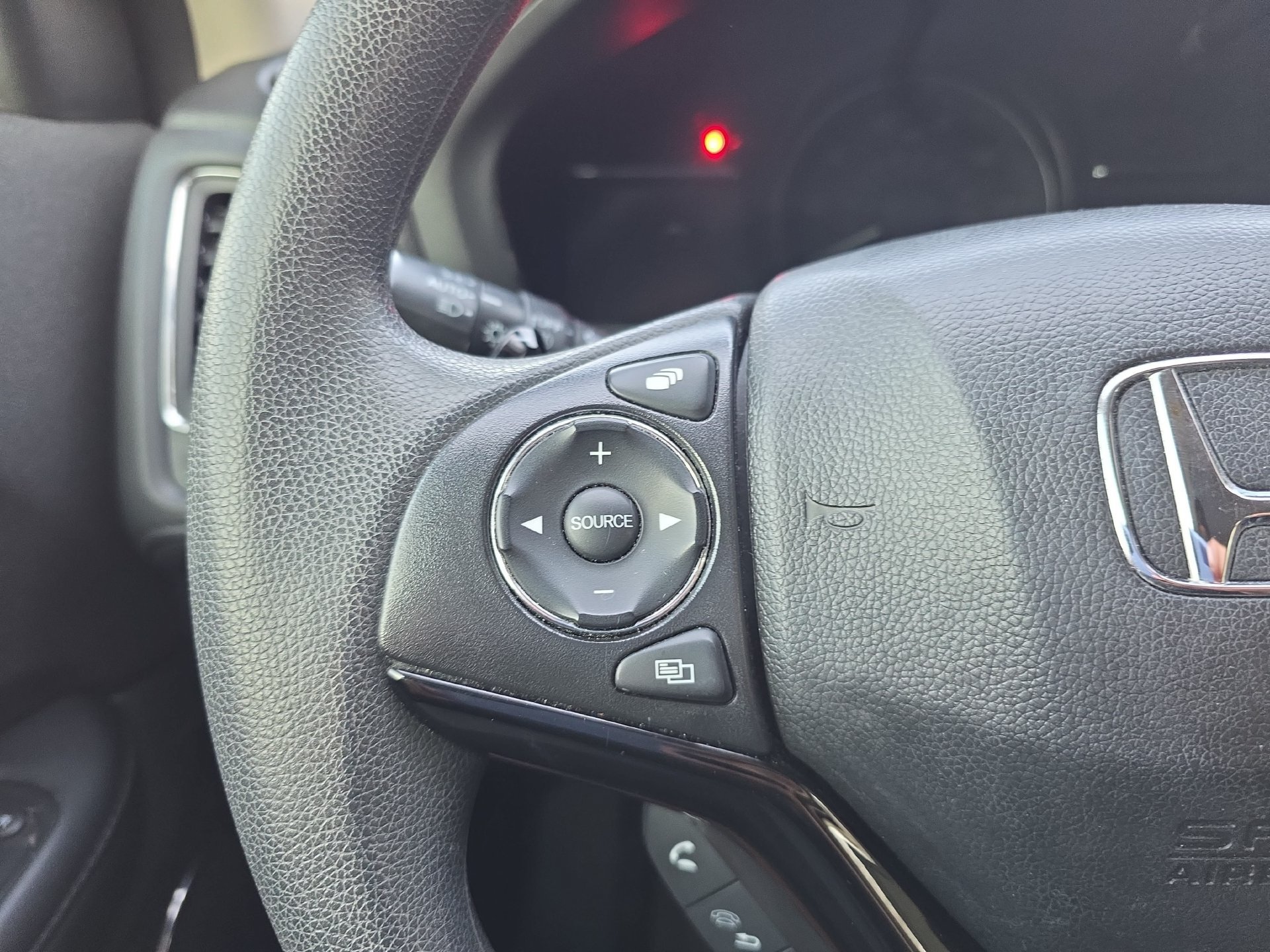 Used 2022 Honda HR-V EX image 16