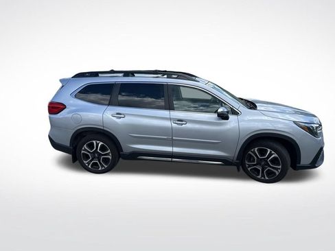 Used 2023 Subaru Ascent Limited w/ Technology Package AWD/4WD image 8