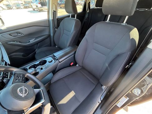 Used 2024 Nissan Rogue S AWD/4WD image 35