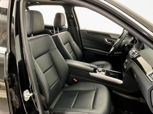 Used 2016 Mercedes-Benz E 350 4MATIC Sedan image 28