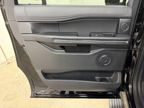 Used 2024 Ford Expedition Max Limited AWD/4WD image 24