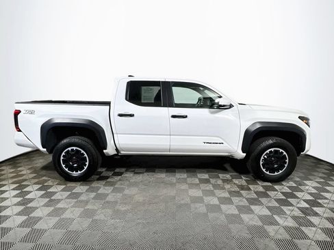 Used 2024 Toyota Tacoma TRD Off-Road AWD/4WD image 8