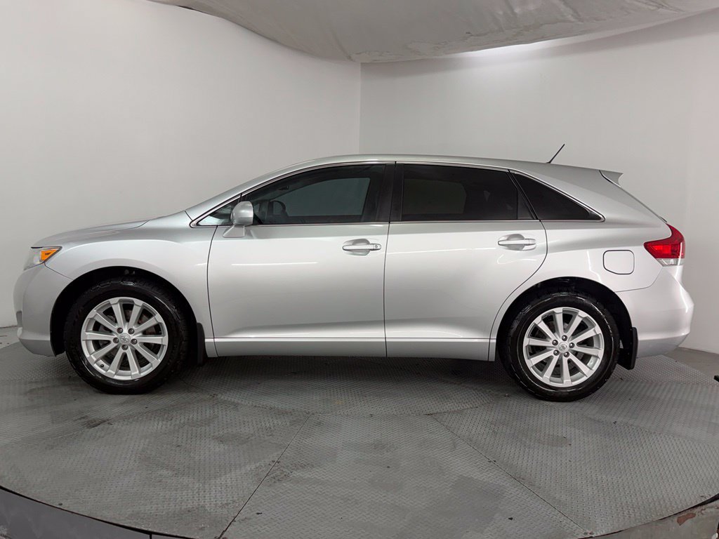 Used 2012 Toyota Venza LE FWD image 5
