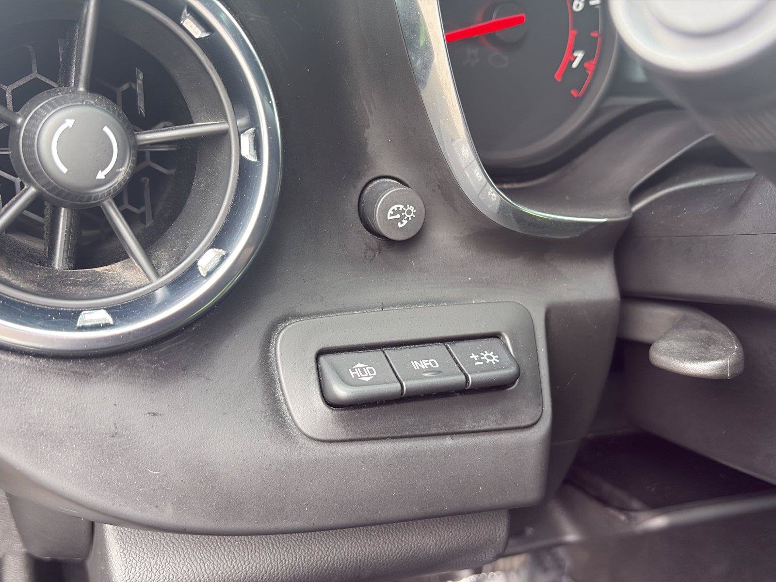 Used 2020 Chevrolet Camaro SS RWD image 28
