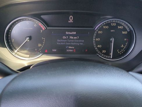 Used 2022 Cadillac XT4 Luxury w/ Cold Weather Package FWD image 14