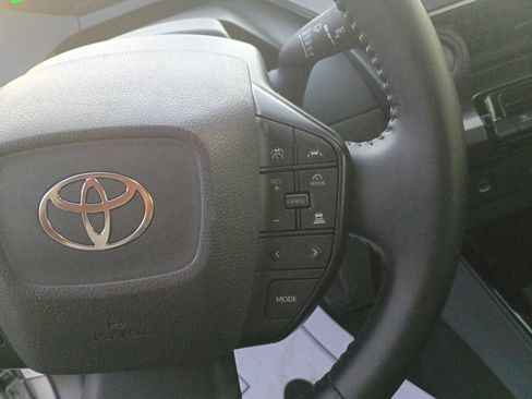 Used 2025 Toyota Prius LE image 24