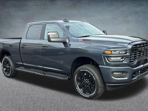 Used 2025 RAM 2500 Big Horn AWD/4WD image 3