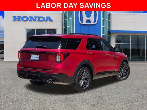 Used 2025 Ford Explorer ST w/ Sun And Sound Package AWD/4WD image 3