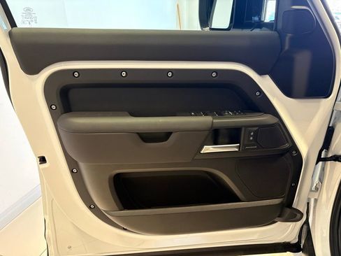 New 2026 Land Rover Defender 110 S image 27