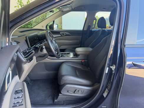 Used 2026 Kia Carnival FWD image 29