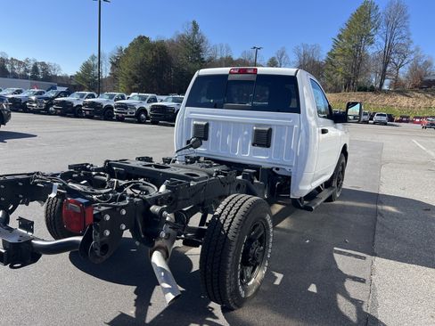 Used 2025 RAM 3500 Tradesman image 3