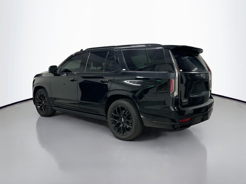 Used 2021 Cadillac Escalade Sport w/ Driver Assist Tech Package AWD/4WD image 3