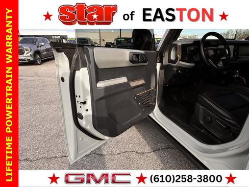 Used 2023 Ford Bronco Badlands image 15