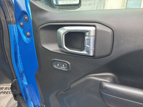 Used 2024 Jeep Wrangler Unlimited Rubicon image 20