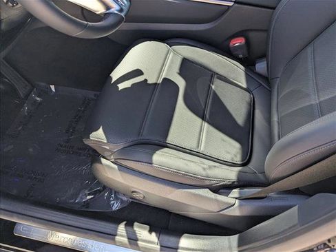 Used 2025 Mercedes-Benz GLC 300 GLC 300 image 4