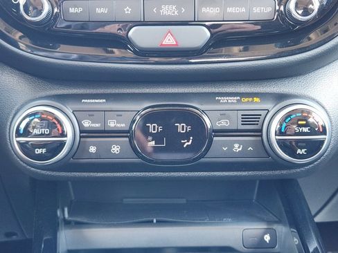 Certified 2025 Kia Soul GT-Line w/ GT-Line Technology Package image 18