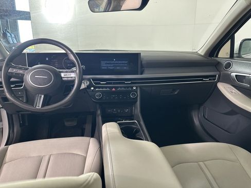 Used 2024 Hyundai Sonata SEL w/ Convenience Package image 12