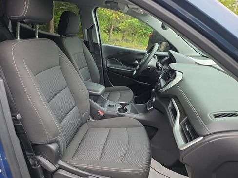 Used 2024 GMC Terrain SLE AWD/4WD image 14