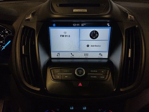 Used 2017 Ford Escape SE w/ SE Leather Comfort Package FWD image 25