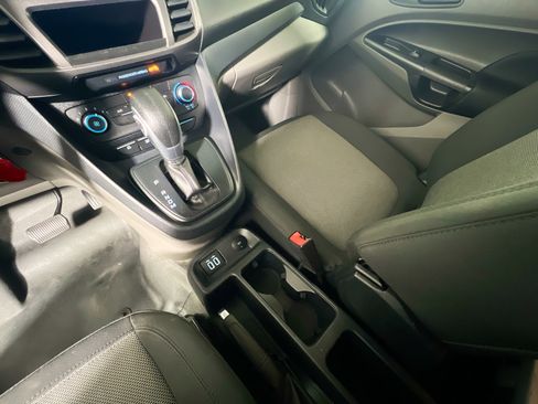 Used 2022 Ford Transit Connect XL image 25