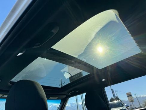 Used 2015 Kia Soul ! w/ Sun & Sound Package image 12