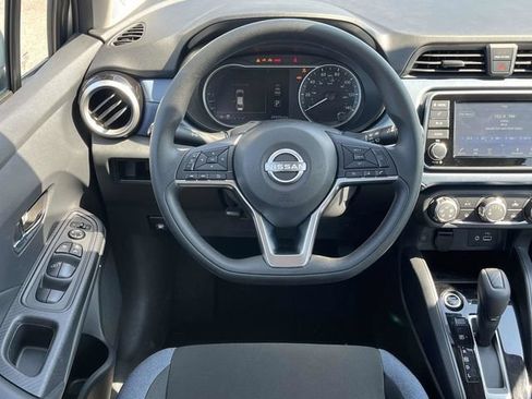 Used 2025 Nissan Versa SV FWD image 17