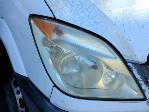 Used 2010 Mercedes-Benz Sprinter 144 Cargo image 10