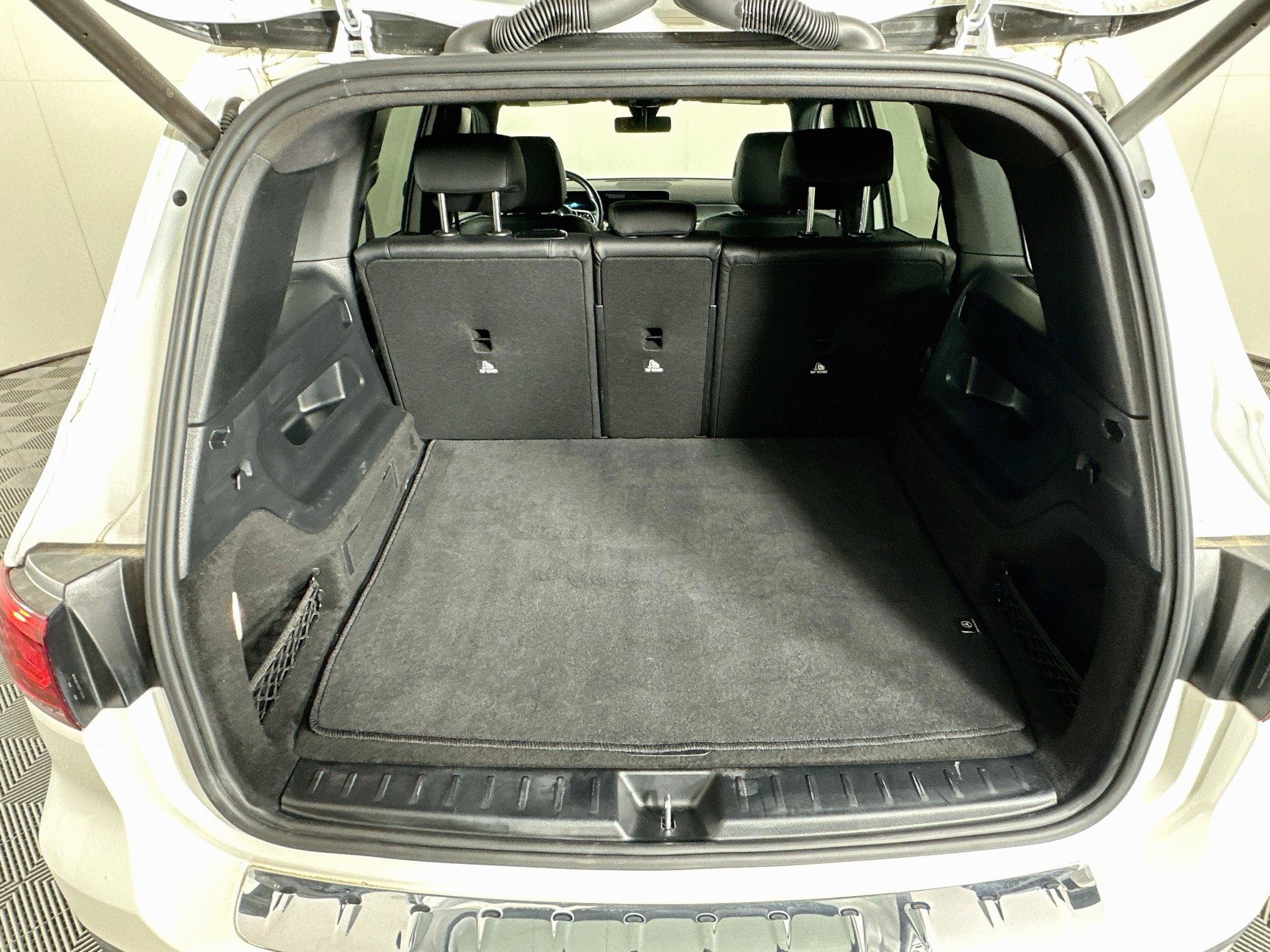 Used 2021 Mercedes-Benz GLB 250 image 27