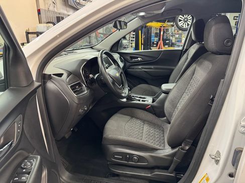 Used 2024 Chevrolet Equinox LT AWD/4WD image 14