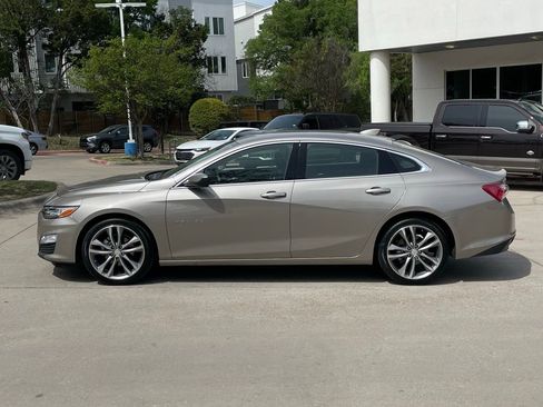 Used 2024 Chevrolet Malibu LT image 3