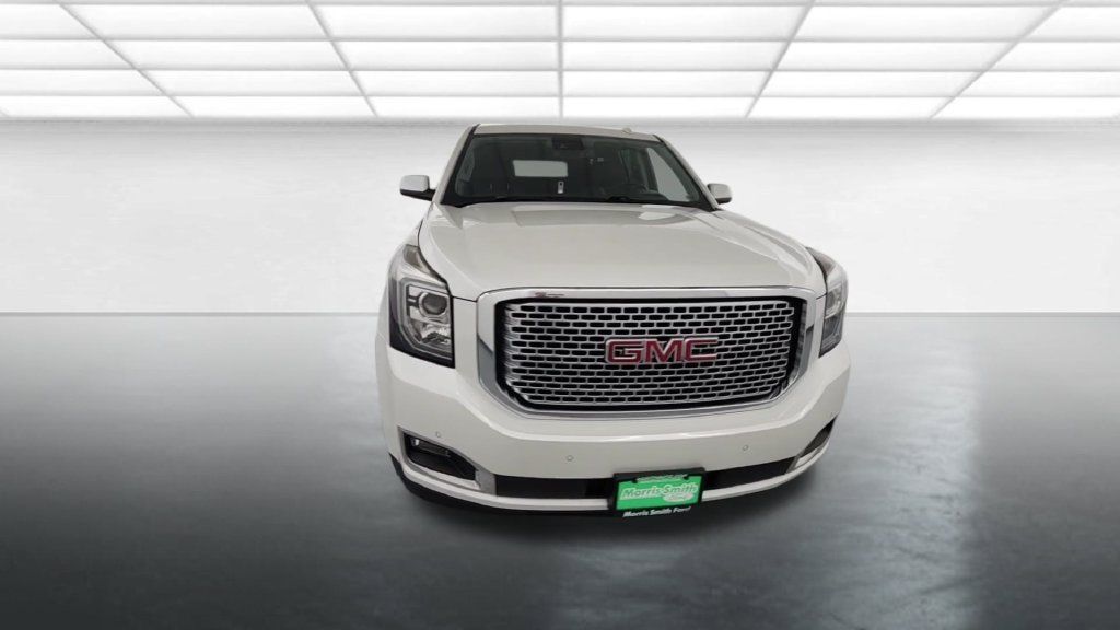 Used 2017 GMC Yukon XL Denali w/ Open Road Package AWD/4WD image 2