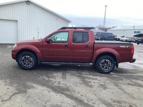 Used 2019 Nissan Frontier PRO-4X image 4