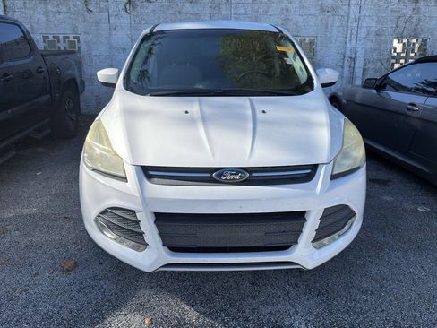 Used 2013 Ford Escape SE FWD image 2