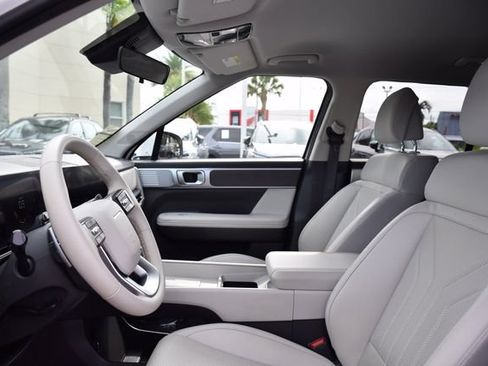 Used 2025 Hyundai Santa Fe SEL FWD image 20
