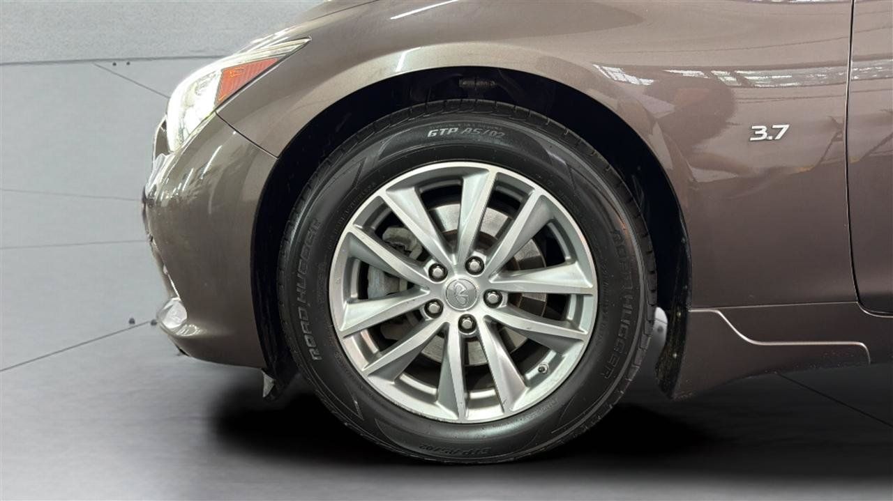 Used 2014 INFINITI Q50 Premium w/ Navigation Package AWD/4WD image 34
