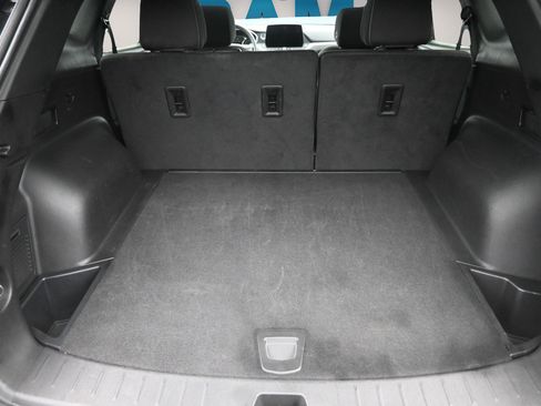 Used 2025 Chevrolet Blazer LT FWD image 23