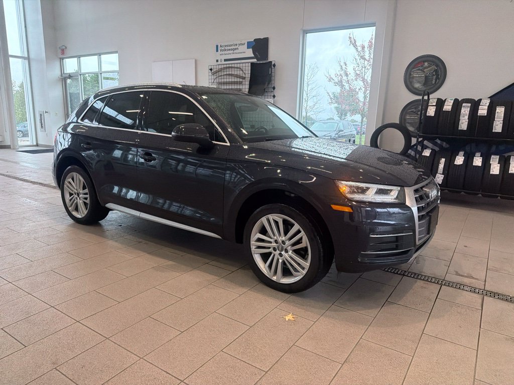 Used 2018 Audi Q5 2.0T Premium Plus w/ Premium Plus Package AWD/4WD image 2