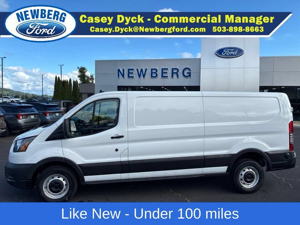 Used 2024 Ford Transit 250 Low Roof RWD image 4