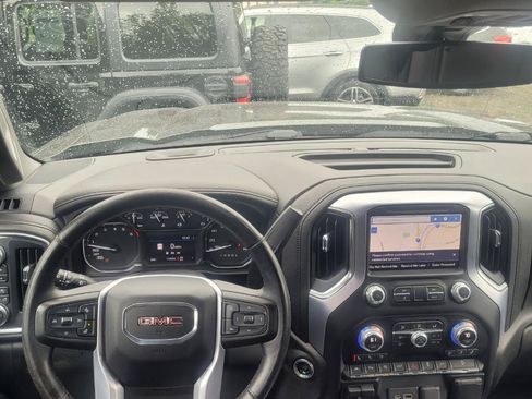 Used 2019 GMC Sierra 1500 SLT w/ SLT Premium Plus Package AWD/4WD image 16
